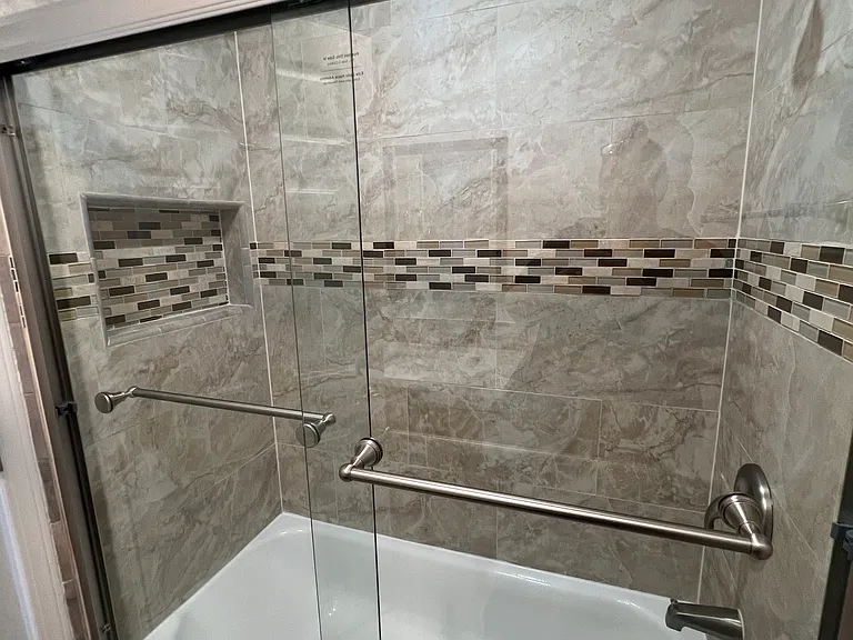 4307 Whitsett Ave #204 — Photo 44