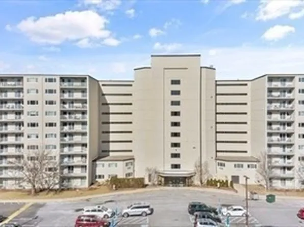 200 Cove Way Unit 708, Quincy, MA 02169