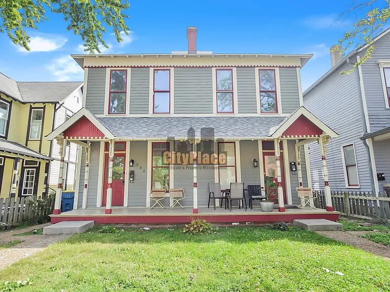 843 N Park Ave — Photo 1