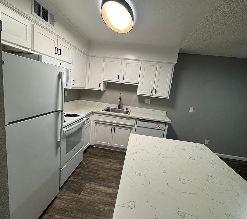 1st image of 2740 Elvyra Way APT 44