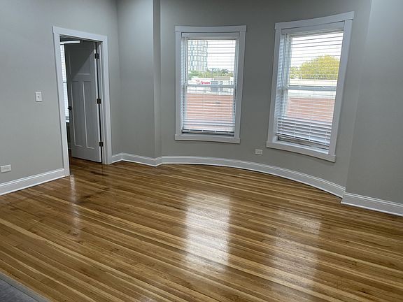 5th image of 5437-47 S Harper Ave #4064567