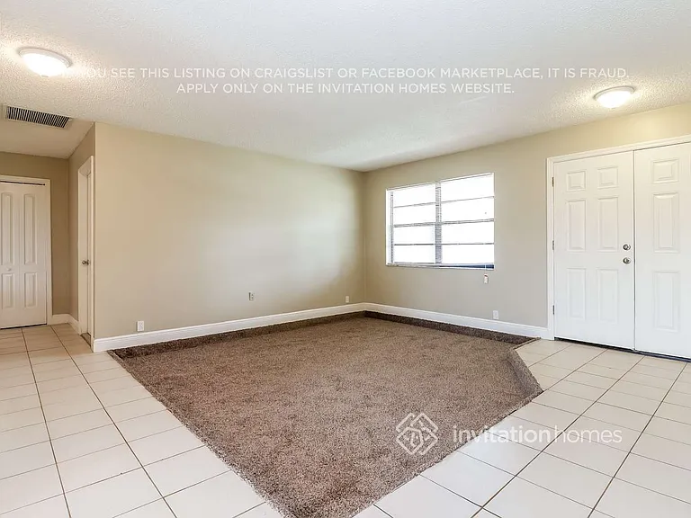 3416 SW Santa Barbara Pl — Photo 3