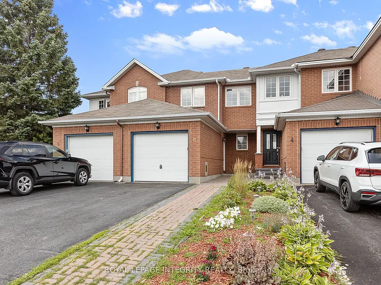 6 Crystal Park Cres — Photo 1