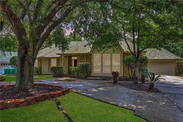 891 Cross Gates Blvd — Photo 32