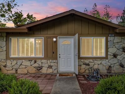 5097 Connecticut Dr APT 1, Sacramento, CA, 95841