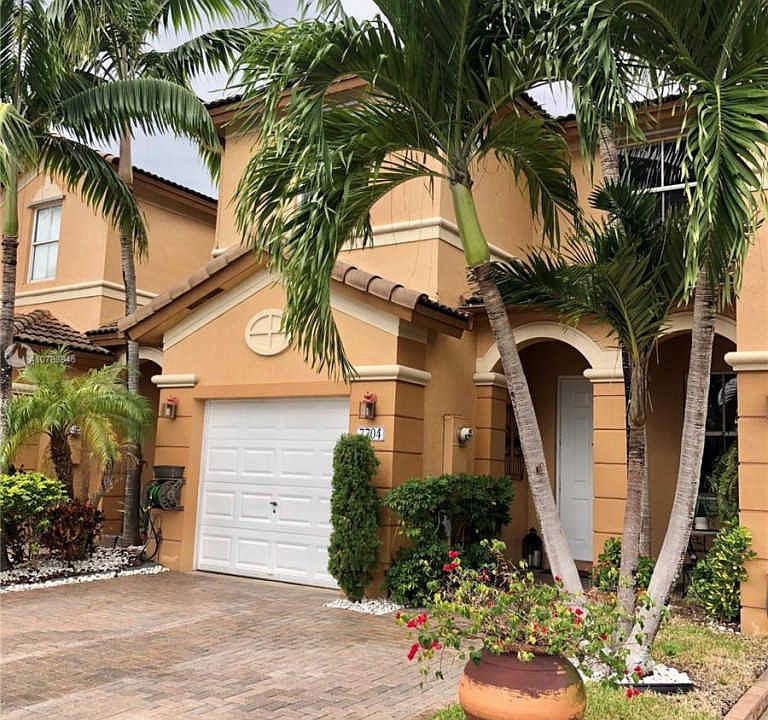 1st image of 7704 NW 115th Ct