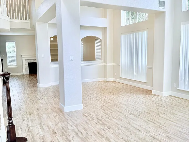 5711 Silver Bay Ct — Photo 5