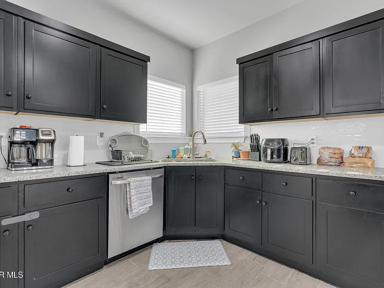 11352 Hidalgo Dr — Photo 24