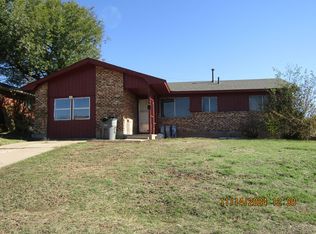 425 NW 54th St, Lawton, OK 73505