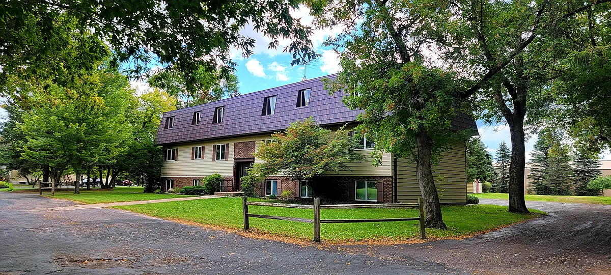 Building Photo - 190 Sawmill Ln #7
