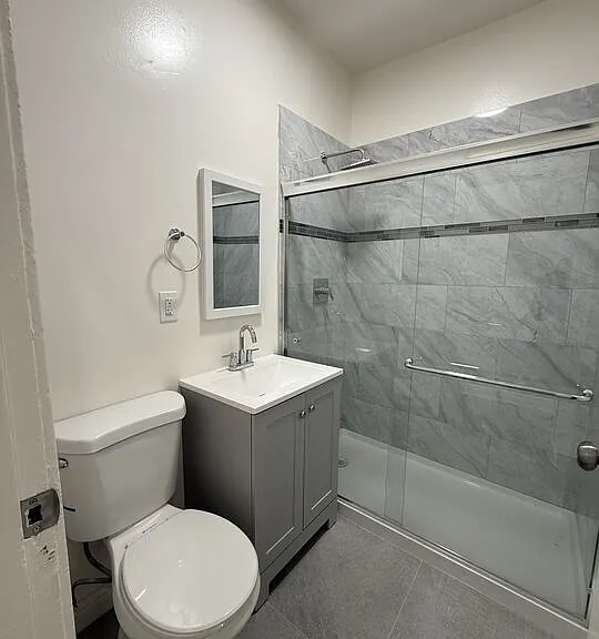 1462 W 36th St #1/2 — Photo 11
