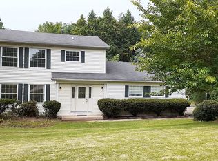 811 Hilltop Rd, Newark, DE 19711