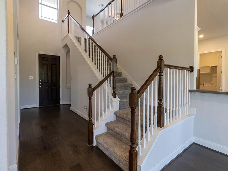 19337 Pilton Dr — Photo 3