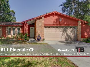 611 Pinedale Ct, Brandon, FL 33511