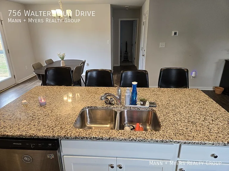 756 Walters Run Dr — Photo 10