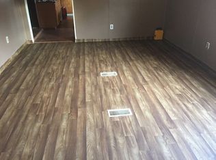 155 Library Dr, Sparta, GA 31087