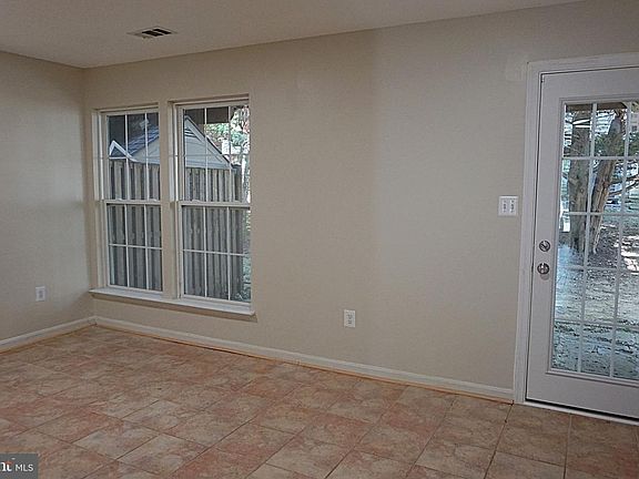 3rd image of 20601 Duck Pond Pl