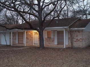 405 Tee Dr, Bryan, TX 77801