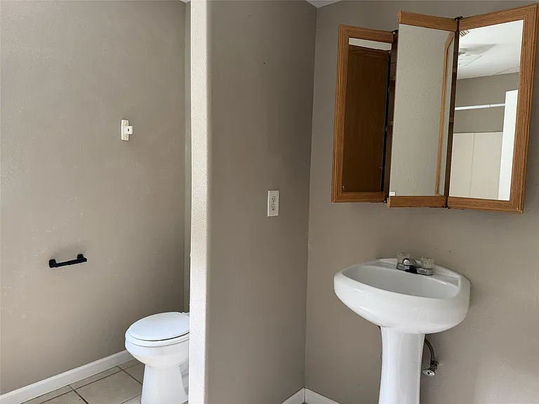 6005 Beech Dr — Photo 16