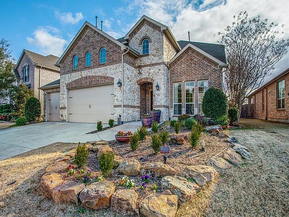 2nd image of 2816 Torreya Dr