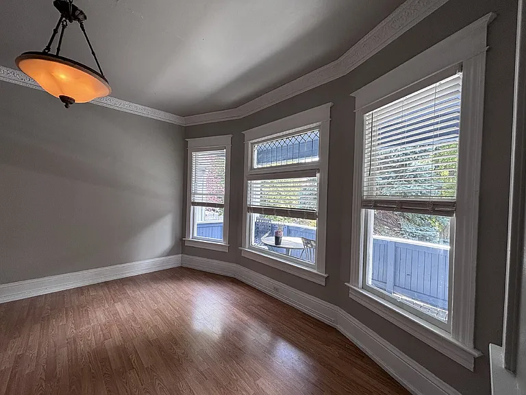 718 S Yakima Ave #1 — Photo 2