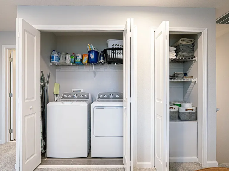 4902 Livingston Ln — Photo 27