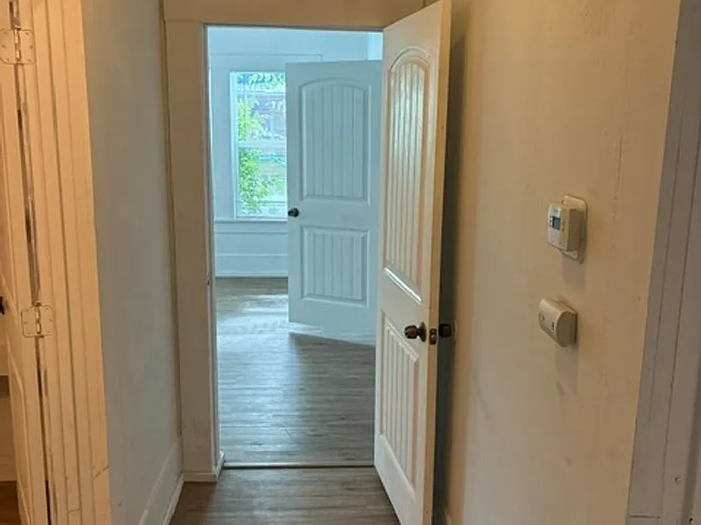 3905 Stuart St — Photo 6