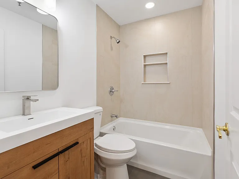 121 Jackson St #2 — Photo 11