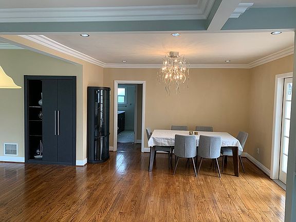 3rd image of 1306 Norton Ave