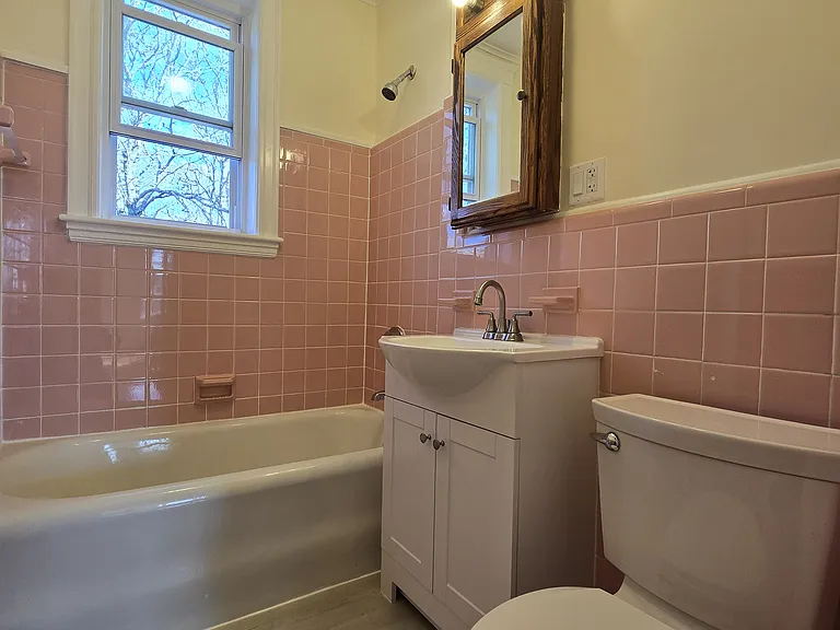 183 Kent St — Photo 6