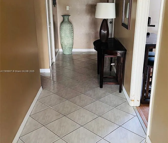 3150 N Palm Aire Dr #801 — Photo 5