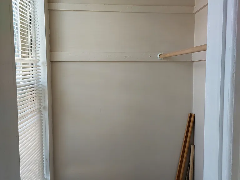 209 Lincoln Way E — Photo 21