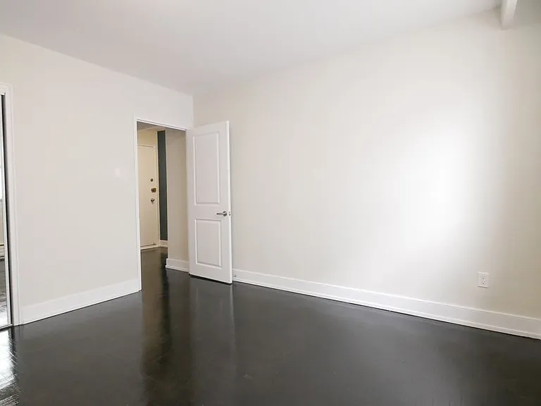 4 Superior Ave #8 — Photo 8