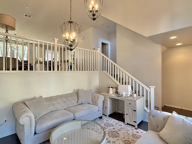 1625 Waterlily Way — Photo 8