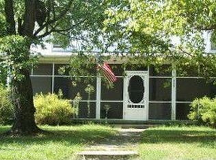 2124 Springston Rd, Wilsons, VA 23894