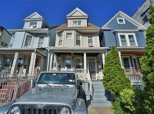 382 E 8th St, Brooklyn, NY 11218