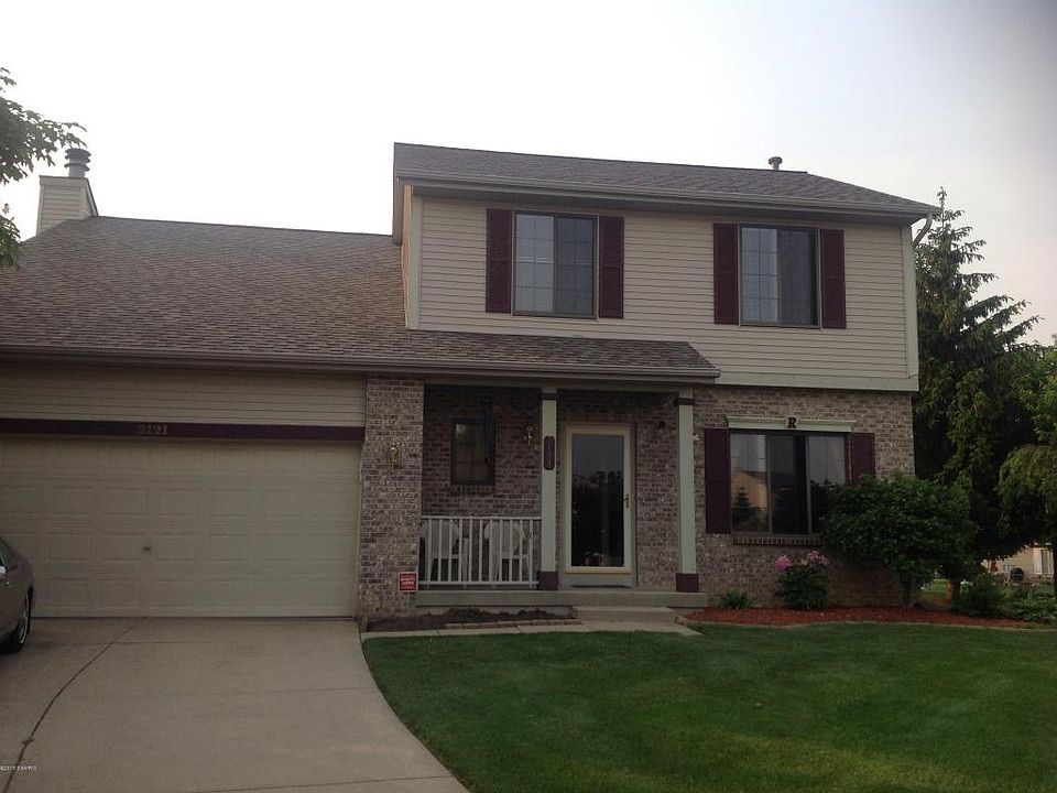 1st image of 2121 Summer Brook Dr SE