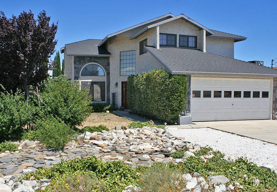 1st image of 42650 Cabin Dr
