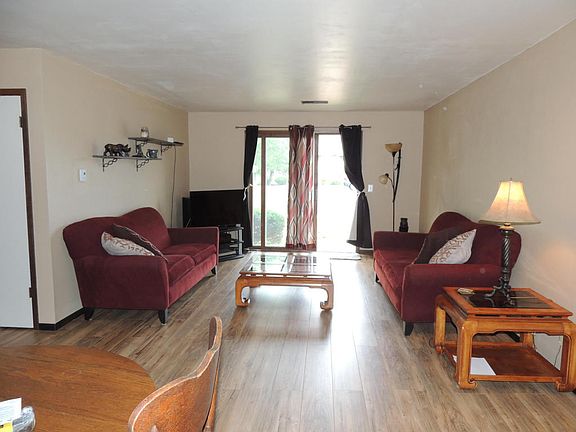 4th image of 645 Westridge Dr APT 2