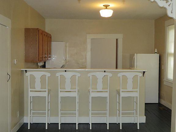 4th image of 41 Tecumseh St