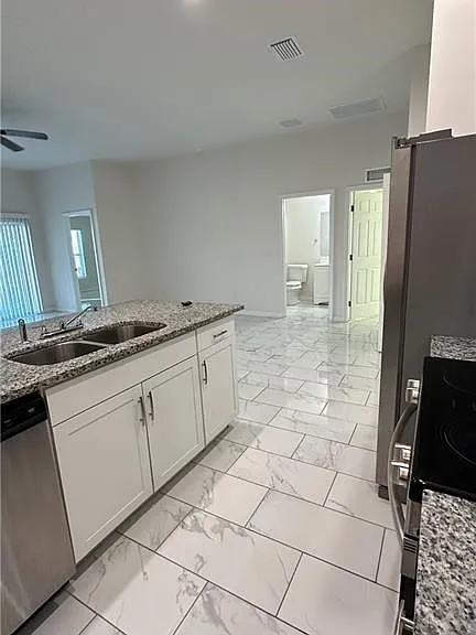 3301 SW 15th Pl — Photo 7