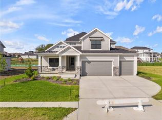 815 Creekmoor Dr, Raymore, MO 64083