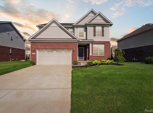 25858 Tennyson Ct, Novi, MI 48374