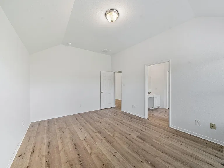 14730 Fir Knoll Way — Photo 22