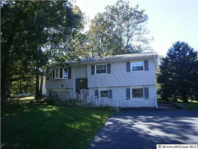 1431 Windsor Ave photo 1