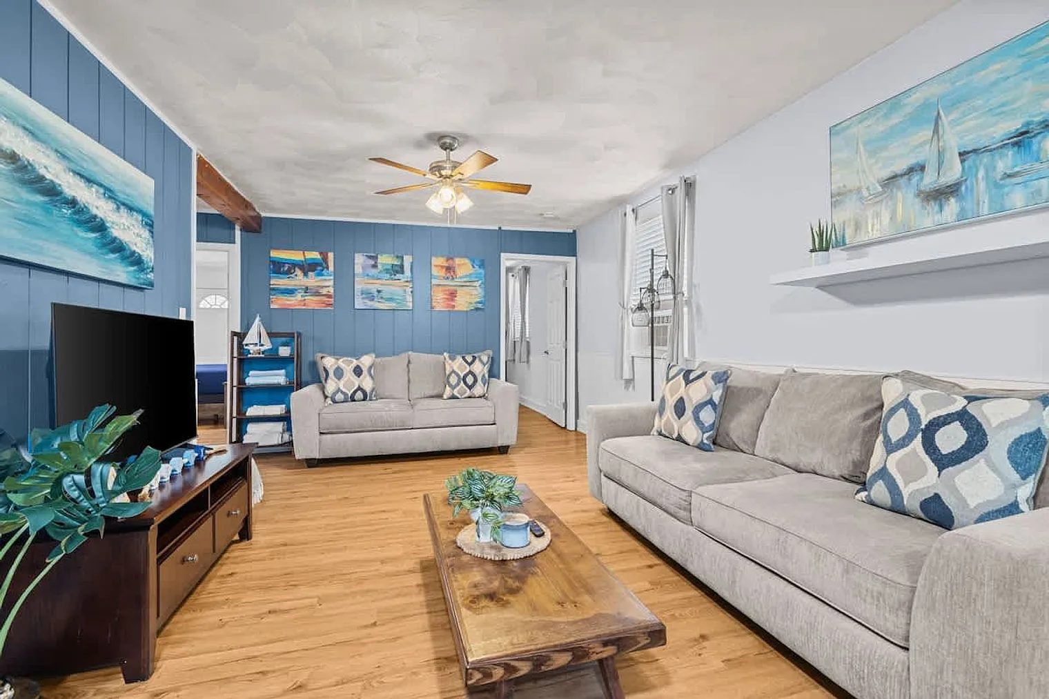 2 bed, 1.0 bath, 796 sqft, $2,377 — Photo 4