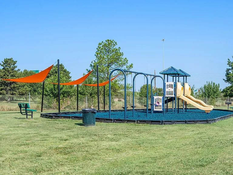 Echo Trail Apartments - Lease Today & Save $300 OFF Move-In Costs! — Photo 82