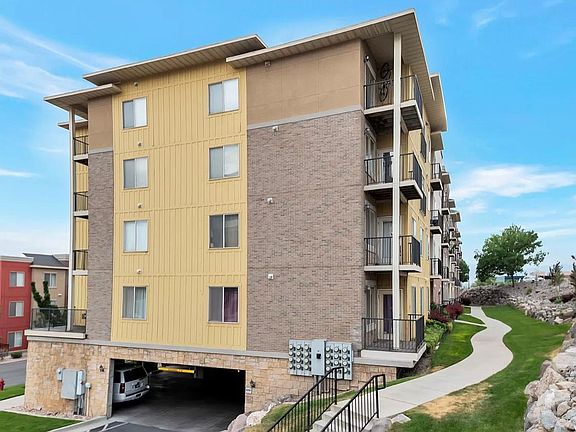 4th image of 165 W Albion Village Way S #301