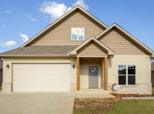 305 Rolling Brook Dr, Rogersville, AL 35652