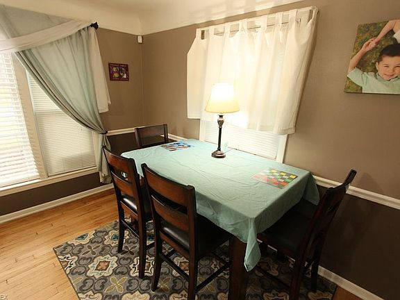 5th image of 114 Flora Dr
